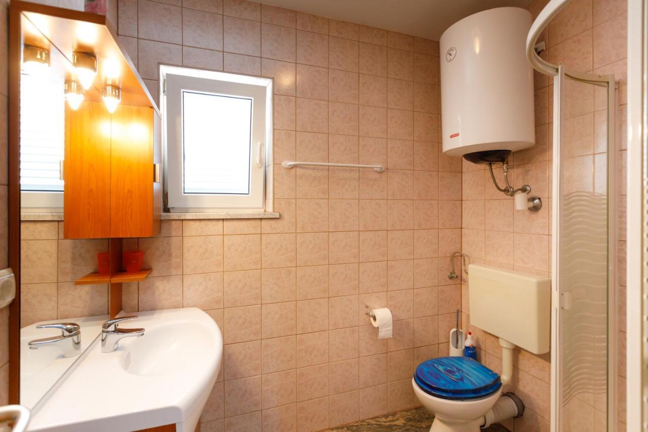 Apartments Lacic 克尔克 外观 照片