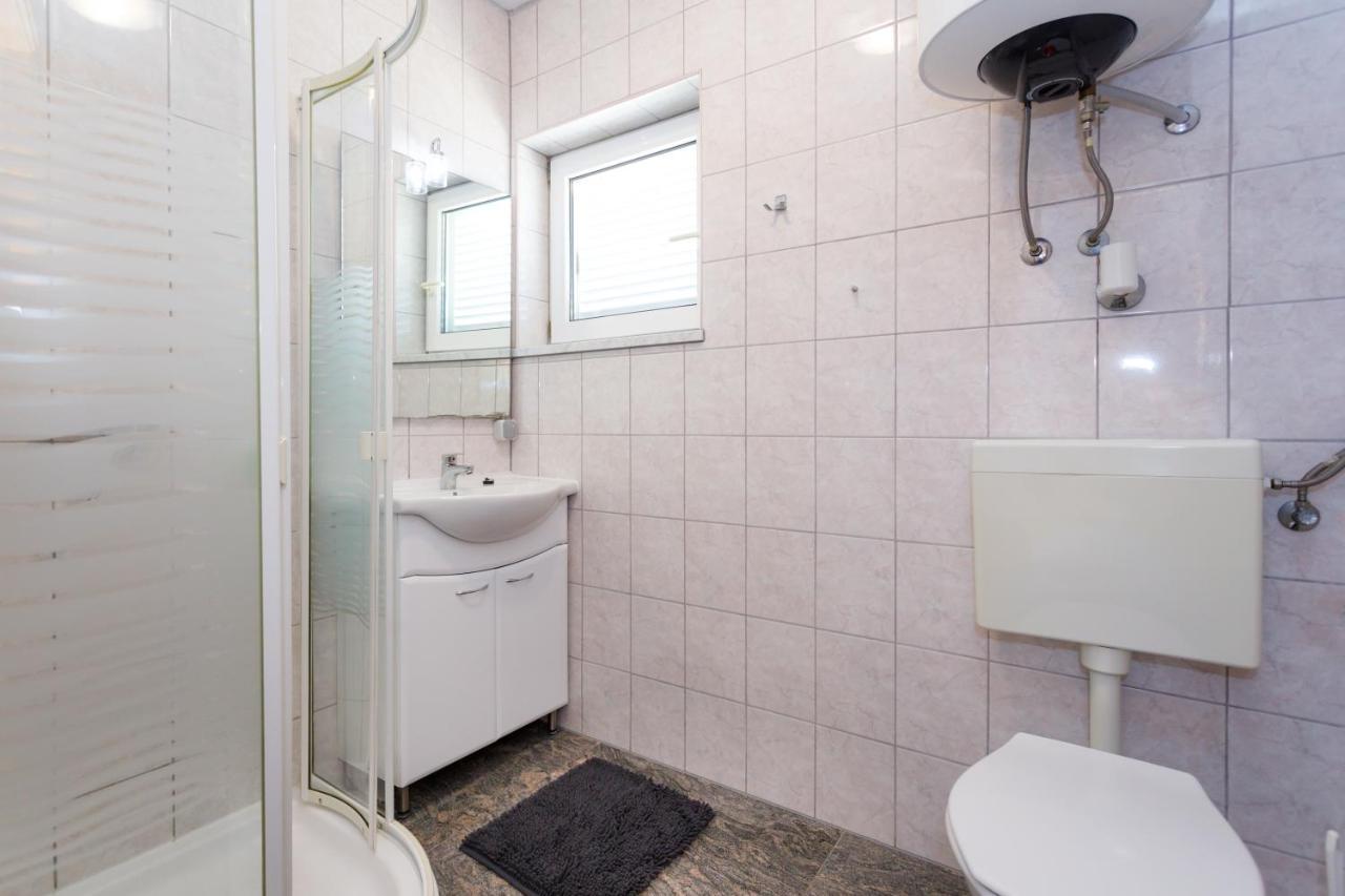 Apartments Lacic 克尔克 外观 照片