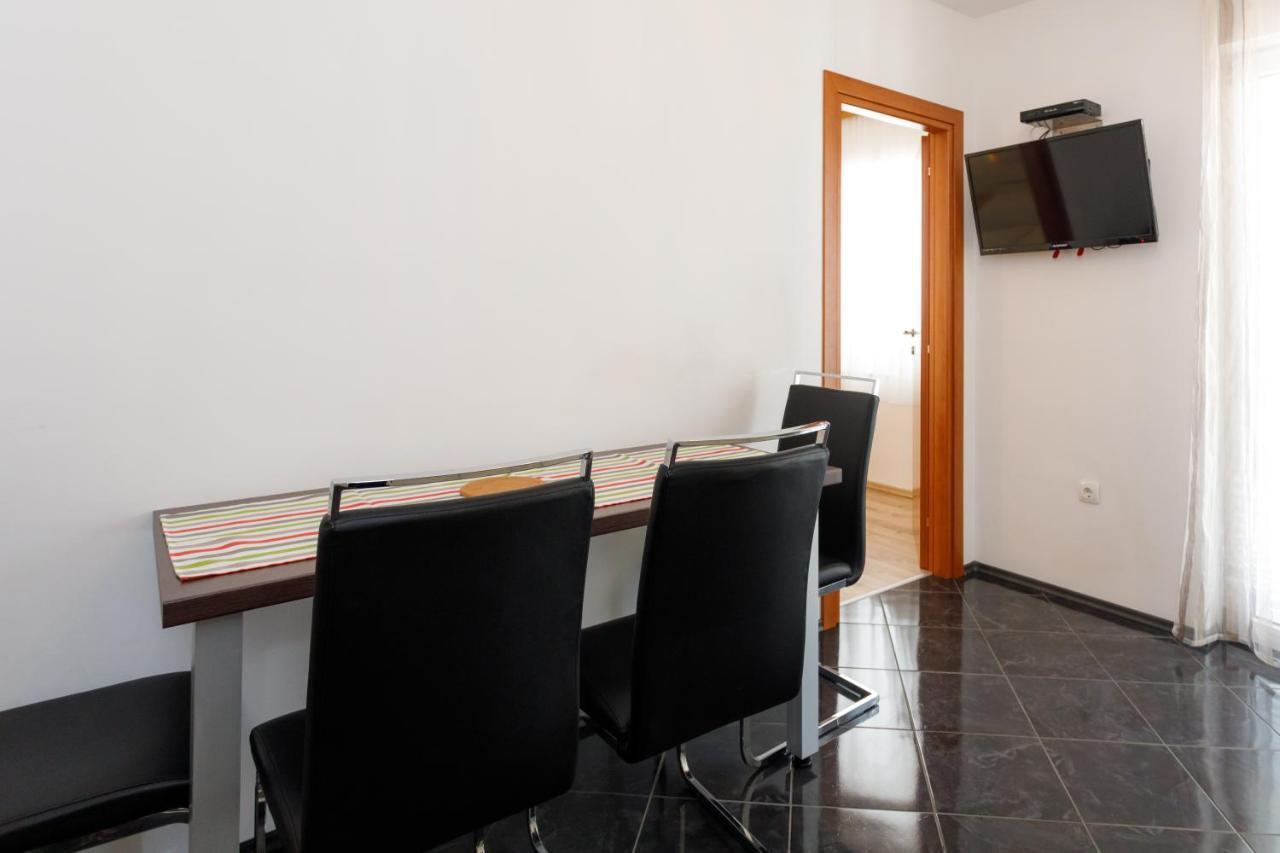 Apartments Lacic 克尔克 外观 照片