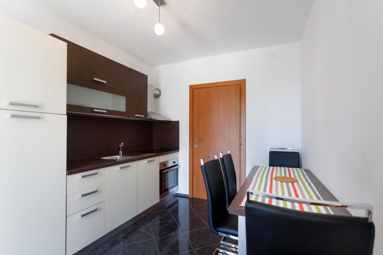 Apartments Lacic 克尔克 外观 照片