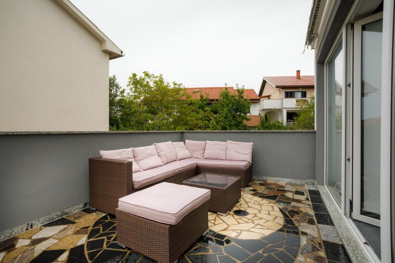 Apartments Lacic 克尔克 外观 照片